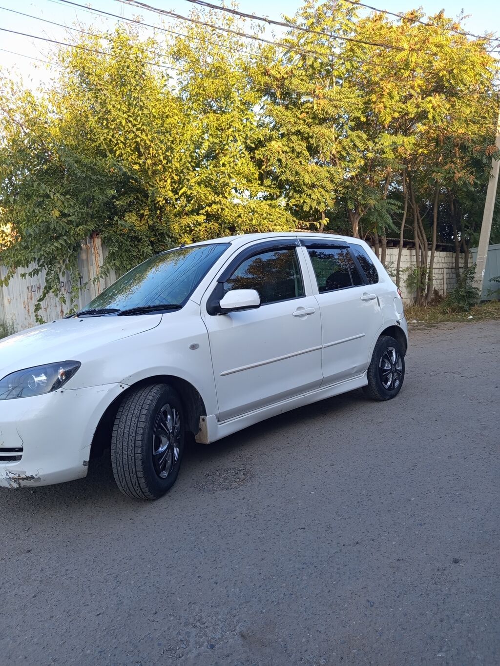 Mazda Demio: 2005 г., Хэтчбэк: фото 6