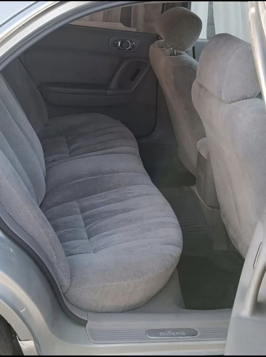 Mazda Millenia: 2000 г., 2 л, Автомат, Бензин, Седан: фото 6