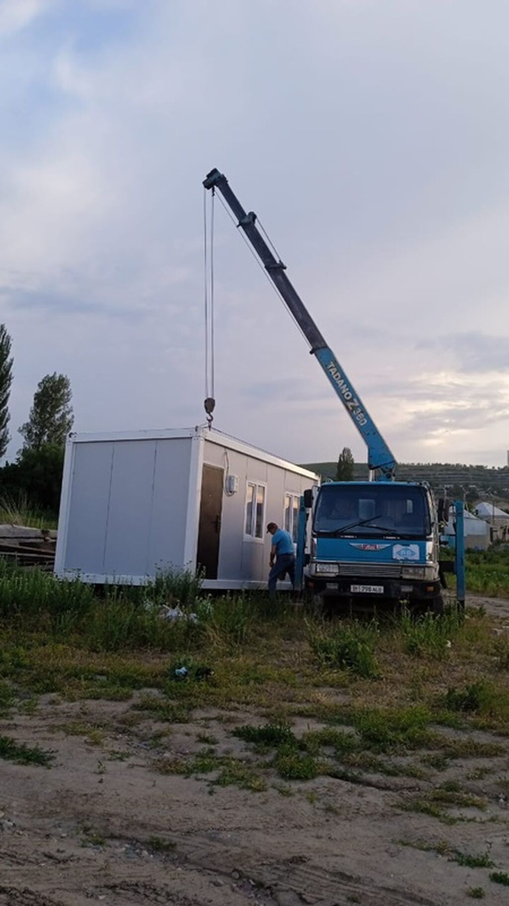 Продаю манипулятор манипулятор сатылат стрела 3 тонн, вылет 12 м, борт: фото 3