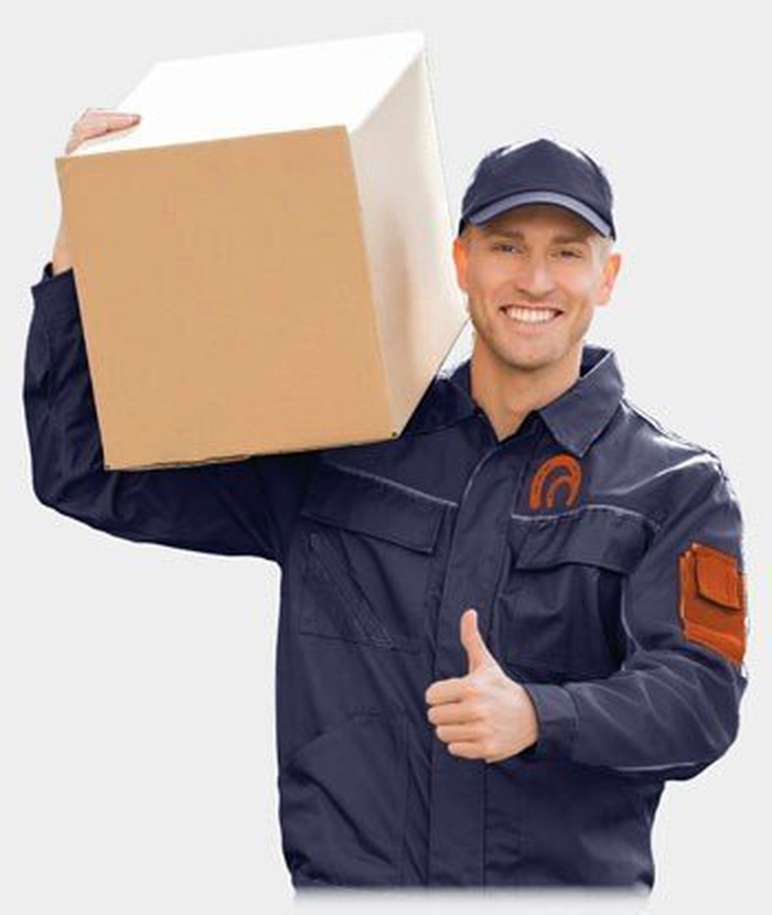 Грузчик в аэропорт внуково. Квартирный переезд. Кладовщик на белом фоне. Грузчик в солнцево. Грузчики фото.