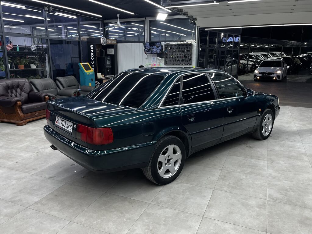 Audi A6: 1996 г., 2.6 л, Механика, Газ, Седан: фото 4
