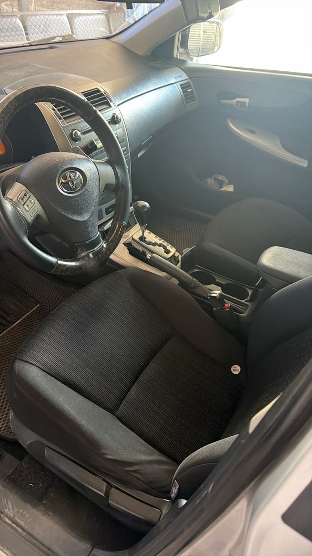 Honda Fit: 2004 г., 1.3 л, Автомат, Бензин, Хэтчбэк: фото 7