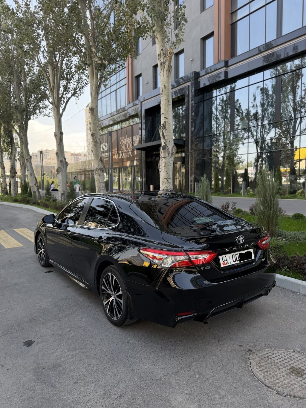 Toyota Camry: 2019 г., 2.5 л, Бензин, Седан: фото 6