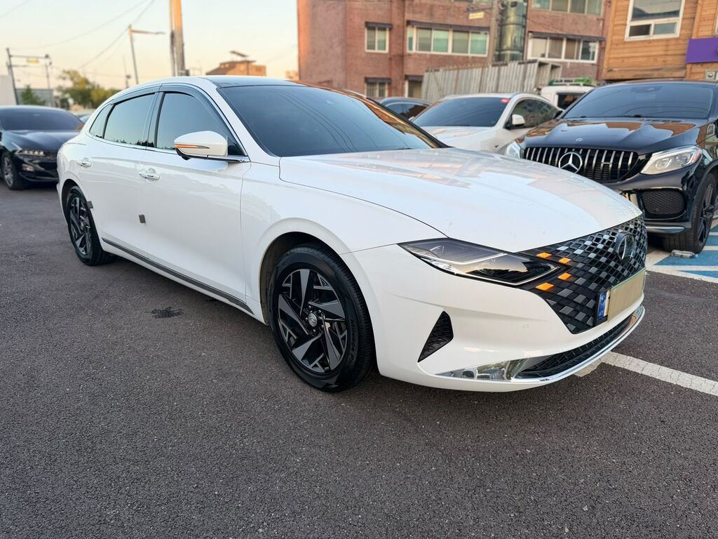 Hyundai Grandeur: 2020 г., 2.4 л, Типтроник, Гибрид, Седан: фото 2