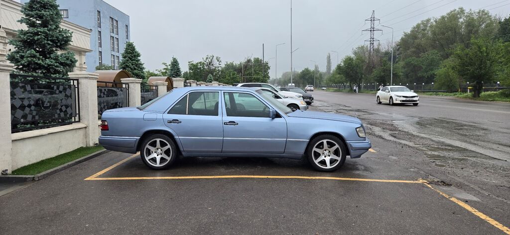 Mercedes-Benz W124: 1992 г., 2.8 л, Автомат, Бензин, Седан: фото 4