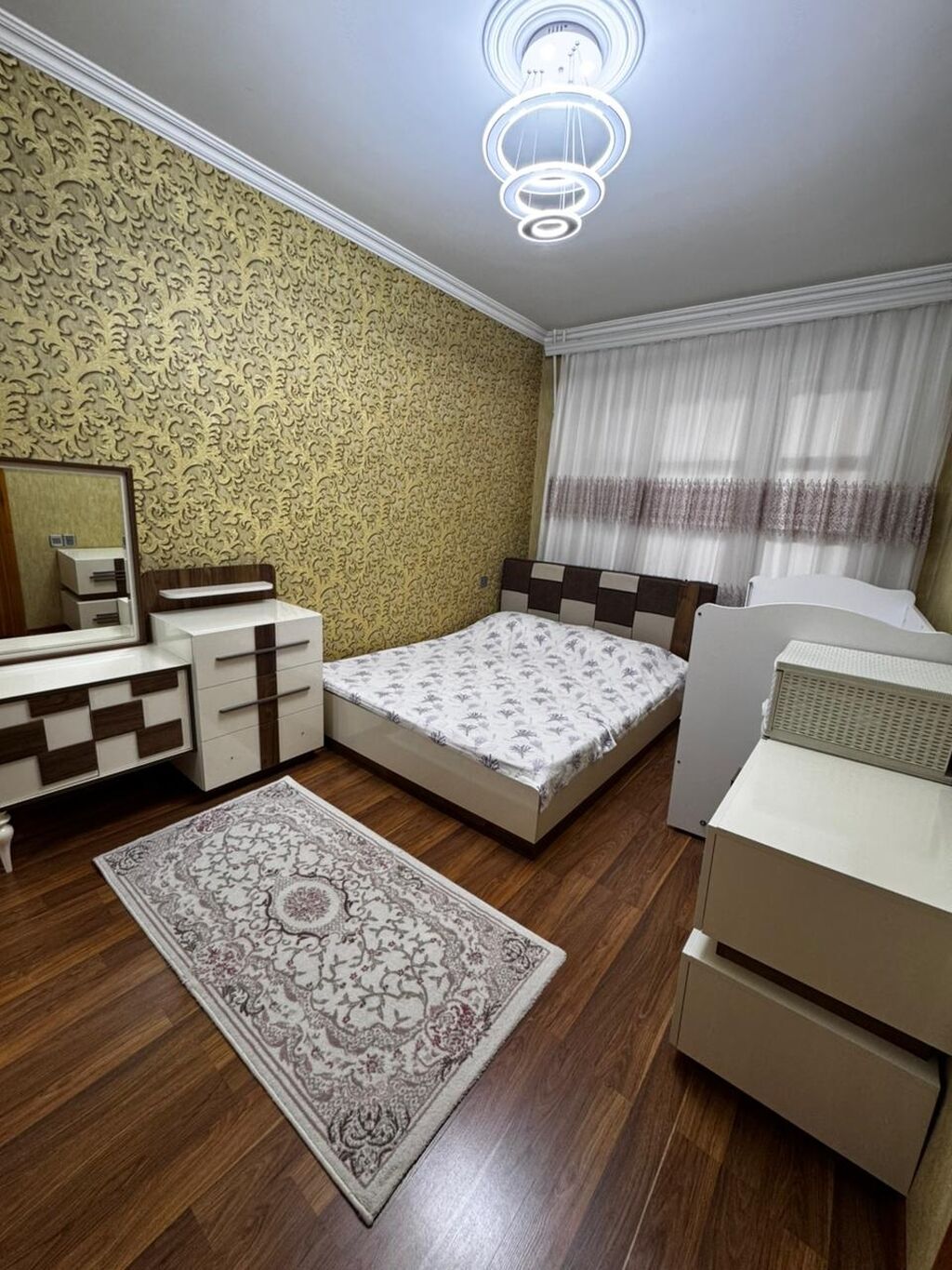 Saray, 4 otaqlı, Köhnə tikili, 85 kv. m