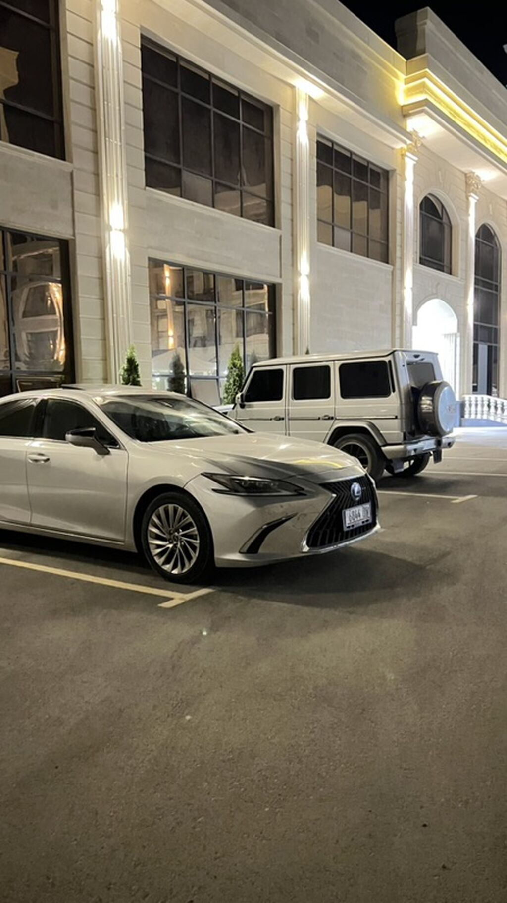 Lexus ES: 2021 г., 2.5 л, Вариатор, Гибрид, Седан: фото 2