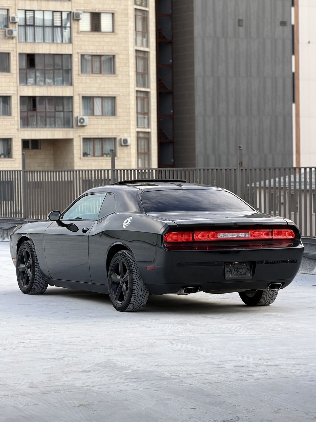 Dodge Challenger: 2013 г., 3.6 л, Автомат, Бензин, Седан — фото 2