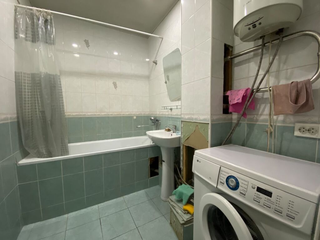 3 комнаты, 62 м², 106 серия, 8 этаж, Косметический ремонт: фото 6