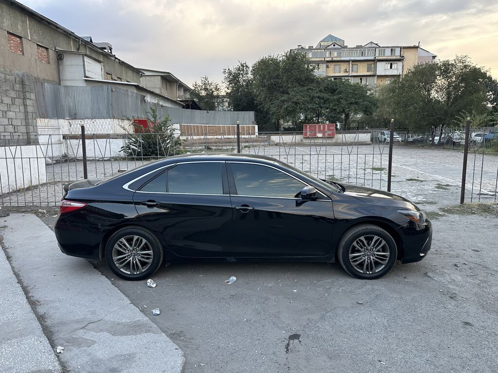 Toyota Camry: 2017 г., 2.5 л, Автомат, Бензин, Седан: фото 4