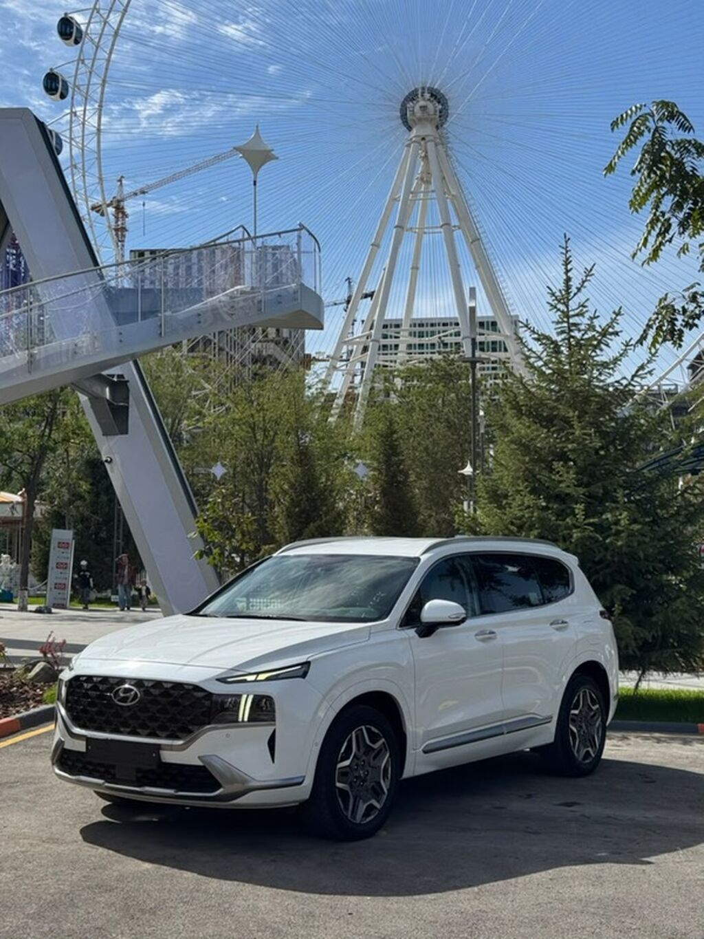 Hyundai Santa Fe: 2022 г., 1.6 л, Автомат, Гибрид, Кроссовер: фото 1