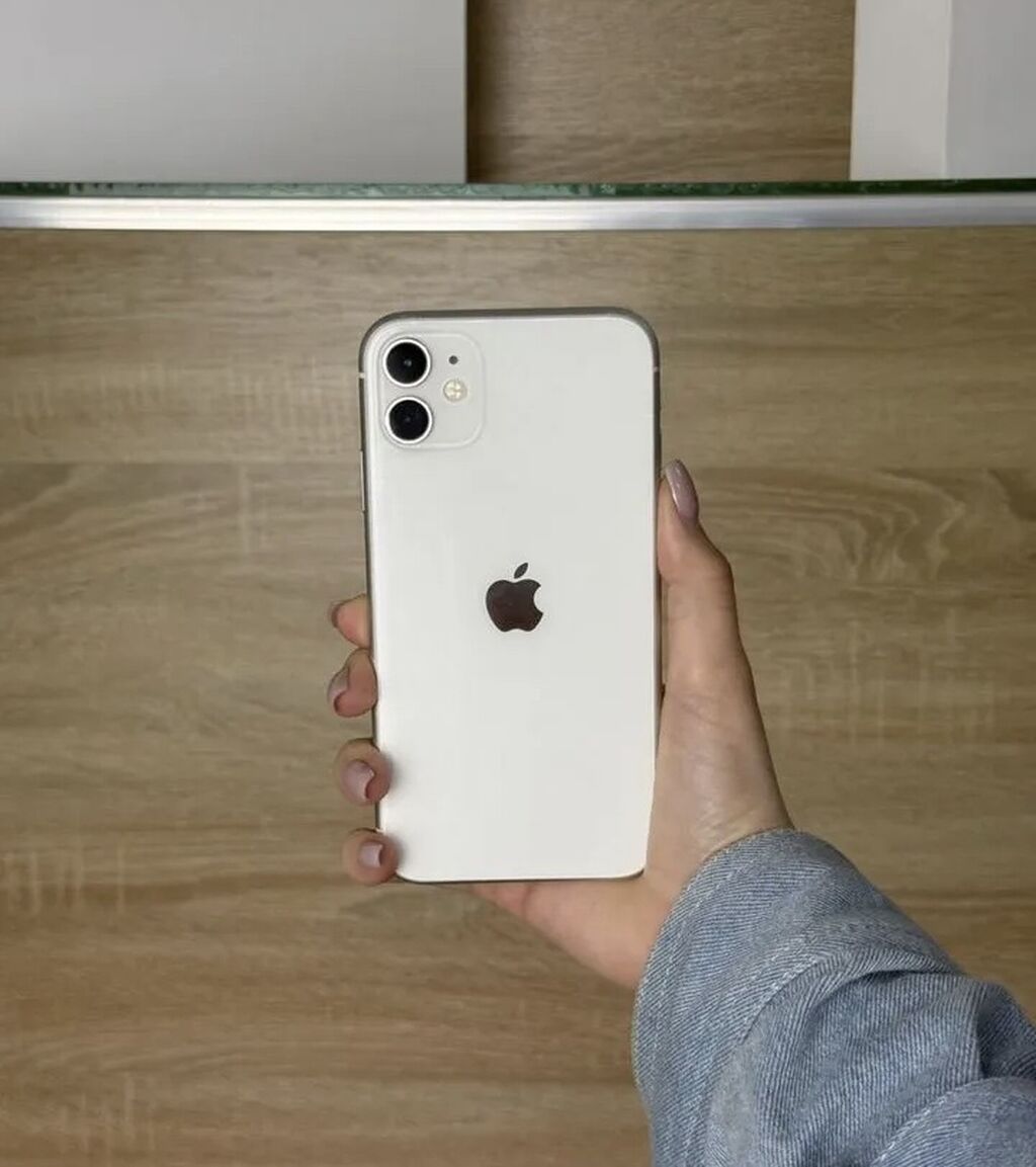 IPhone 11, Б/у, 128 ГБ, Белый, Чехол, 76 %: фото 2
