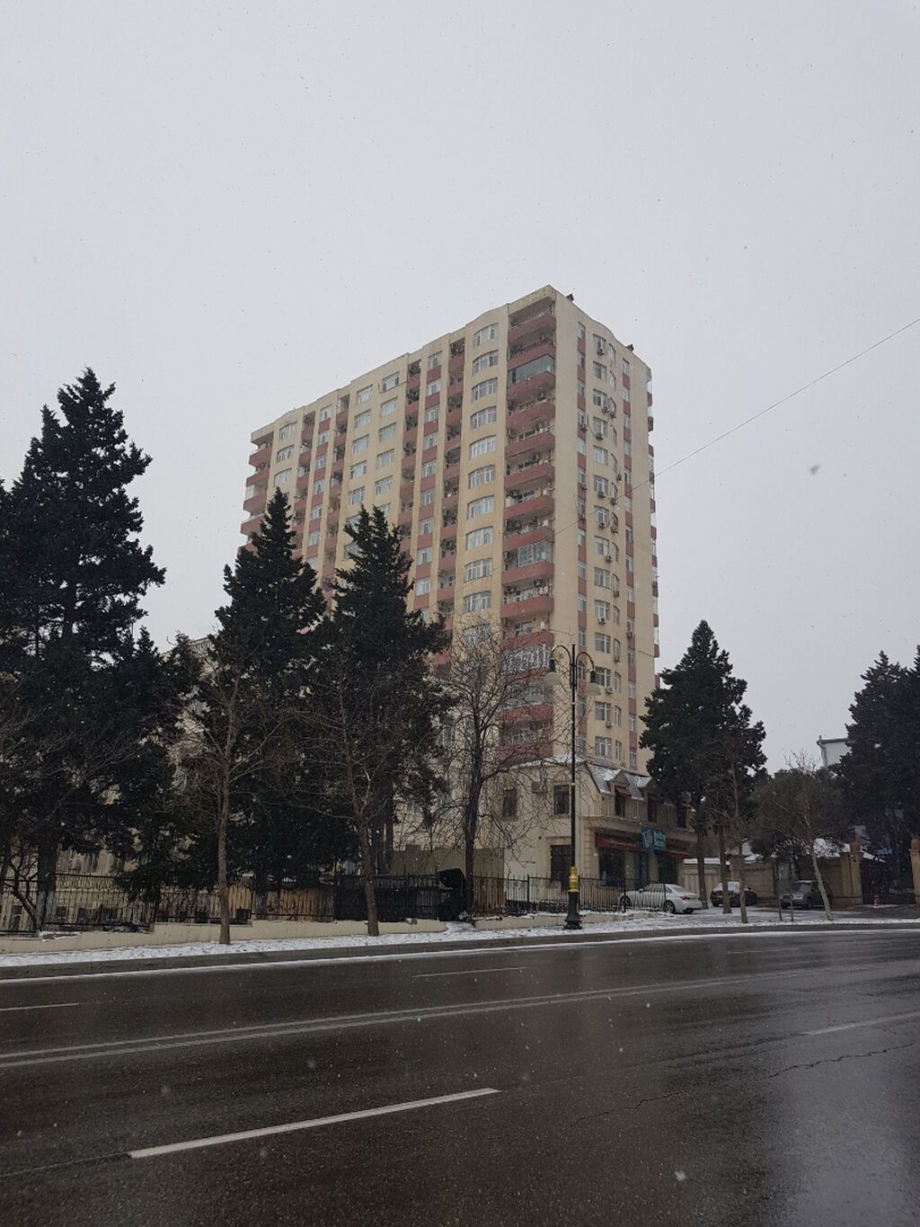 3 otaqlı, Yeni tikili, m. Gənclik, 140 kv. m