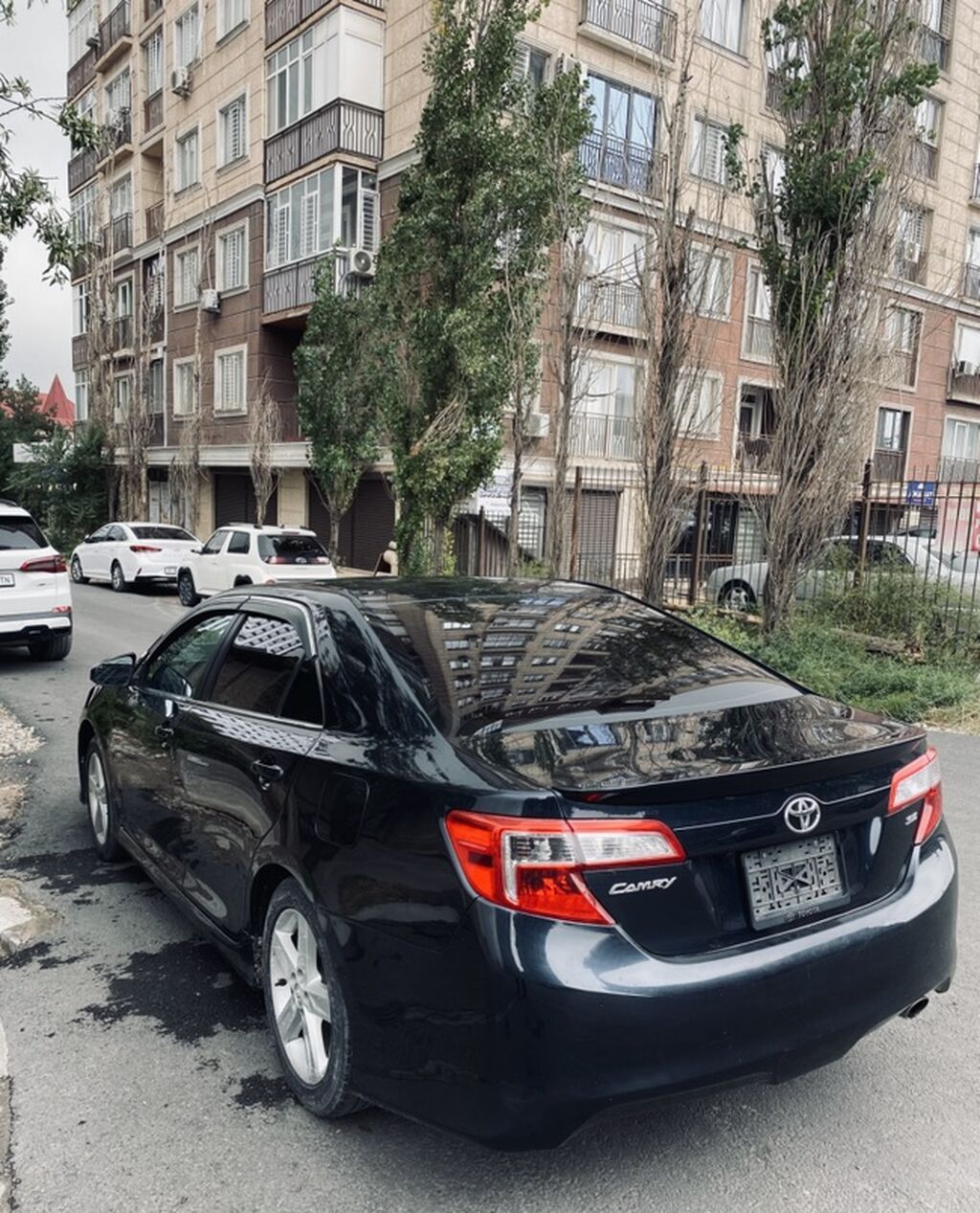 Toyota Camry: 2014 г., 2.5 л, Автомат, Бензин, Седан: фото 2