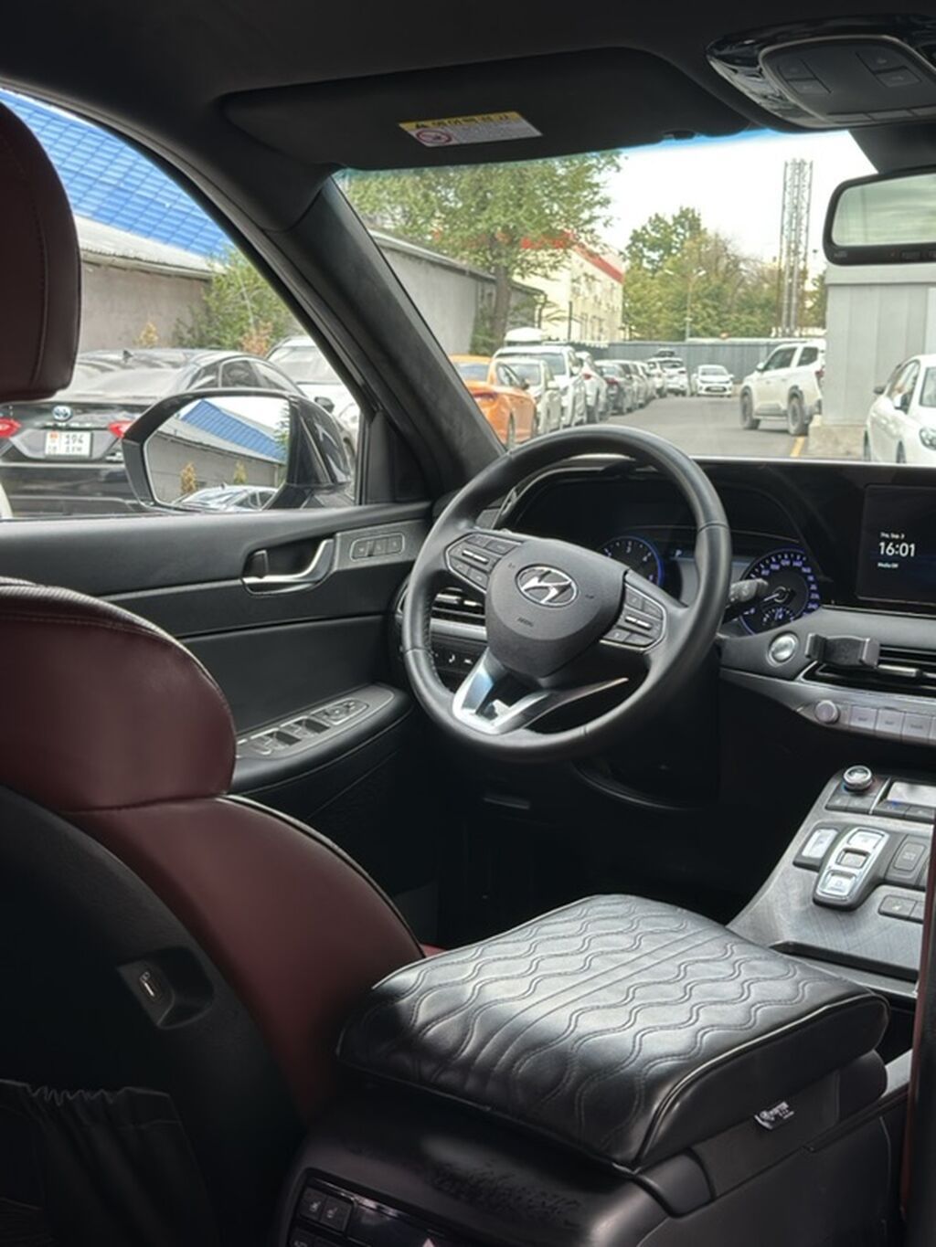 Hyundai Palisade: 2019 г., 2.4 л, Автомат, Дизель, Кроссовер: фото 6