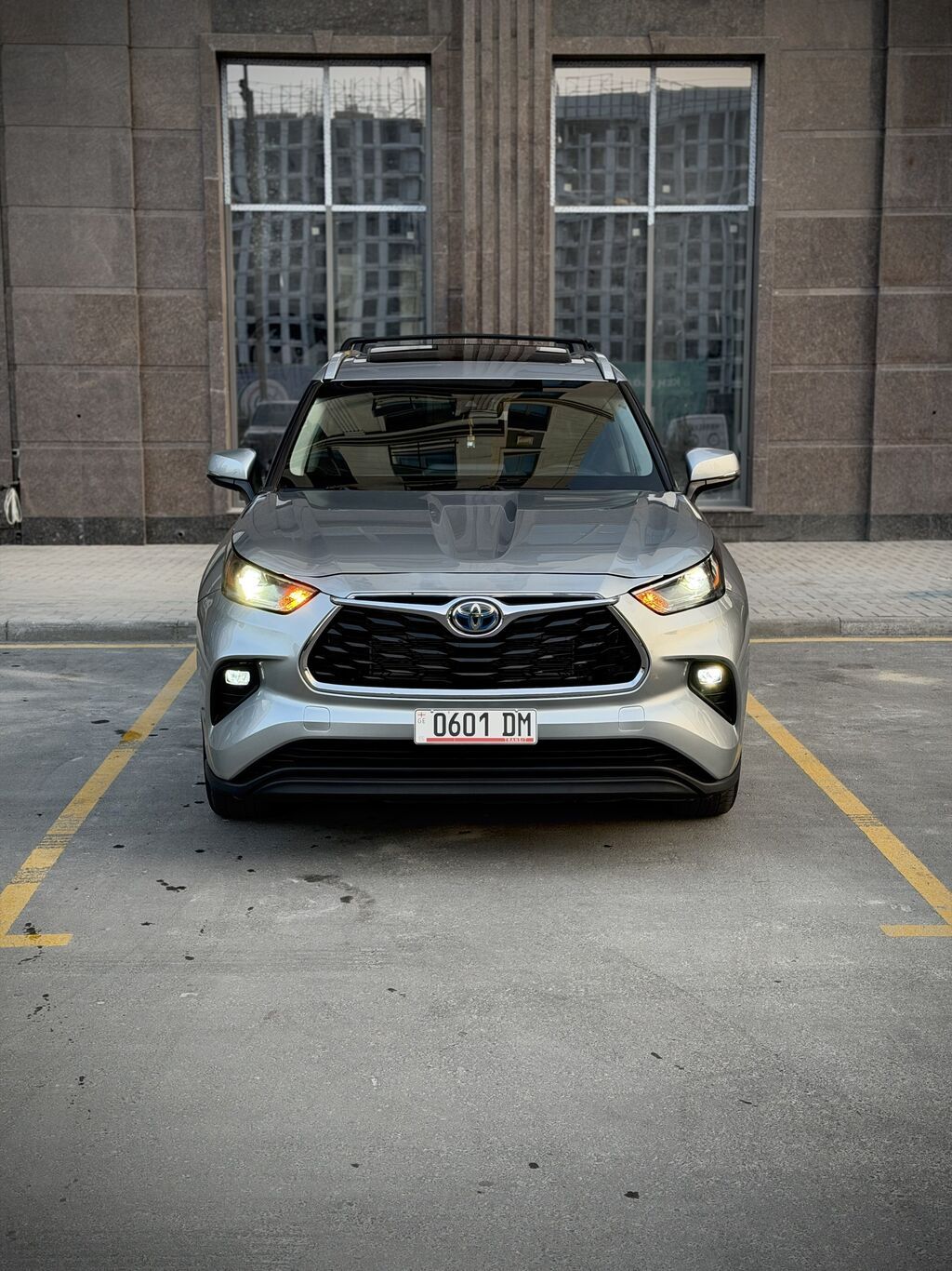Toyota Highlander: 2022 г., 2.5 л, Вариатор, Гибрид, Внедорожник: фото 5