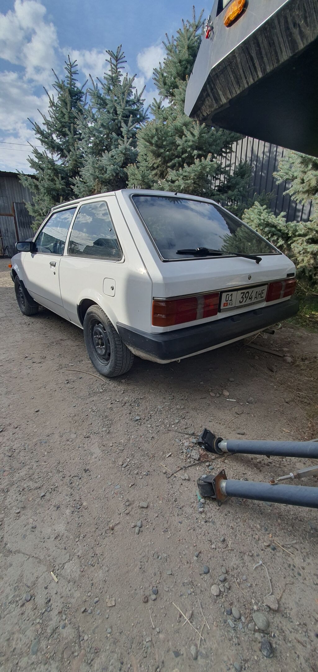 Mazda 323: 1983 г., 1.3 л, Механика, Бензин, Хэтчбэк: фото 3