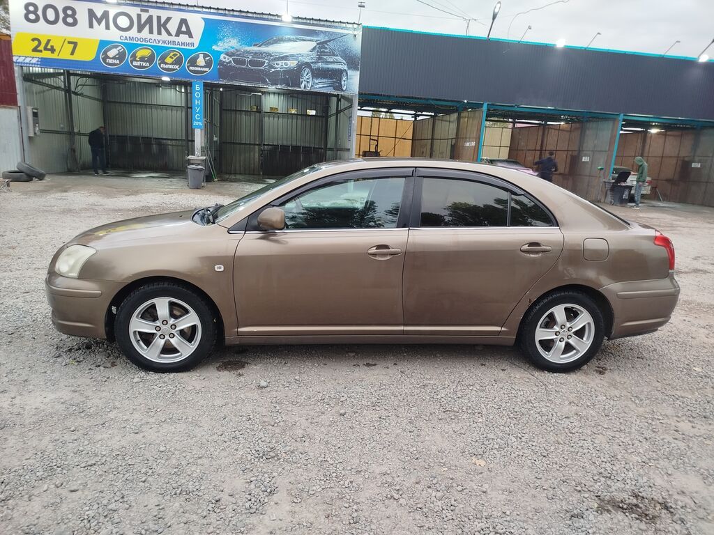 Toyota Avensis: 2003 г., 2 л, Автомат, Бензин, Седан: фото 6