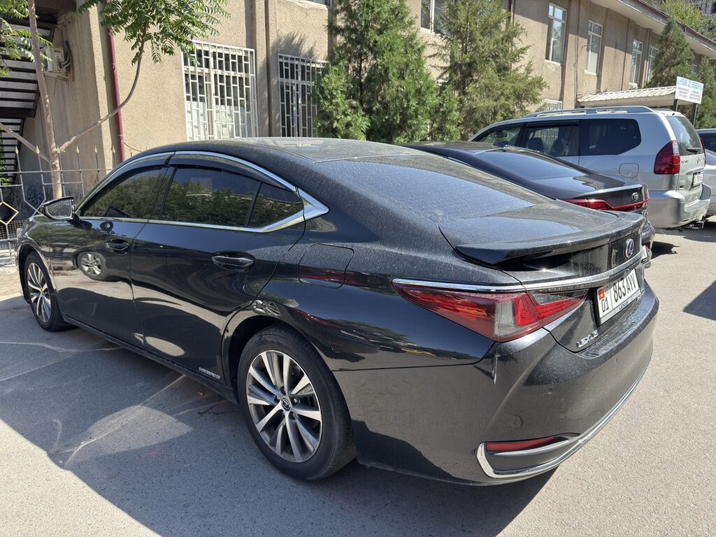 Lexus ES: 2019 г., 2.5 л, Автомат, Гибрид, Седан: фото 4
