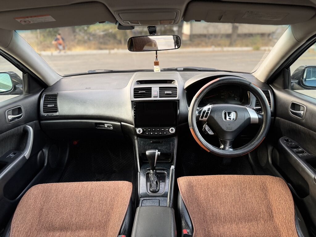 Honda Accord: 2004 г., 2 л, Автомат, Бензин, Седан: фото 7