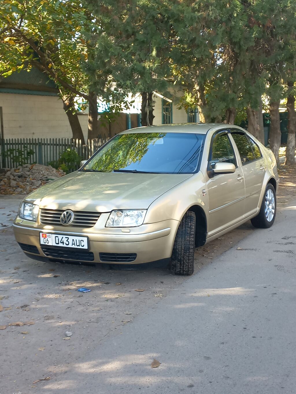 Volkswagen e-Bora: 2002 г., 1.6 л, Автомат, Бензин, Седан: фото 4