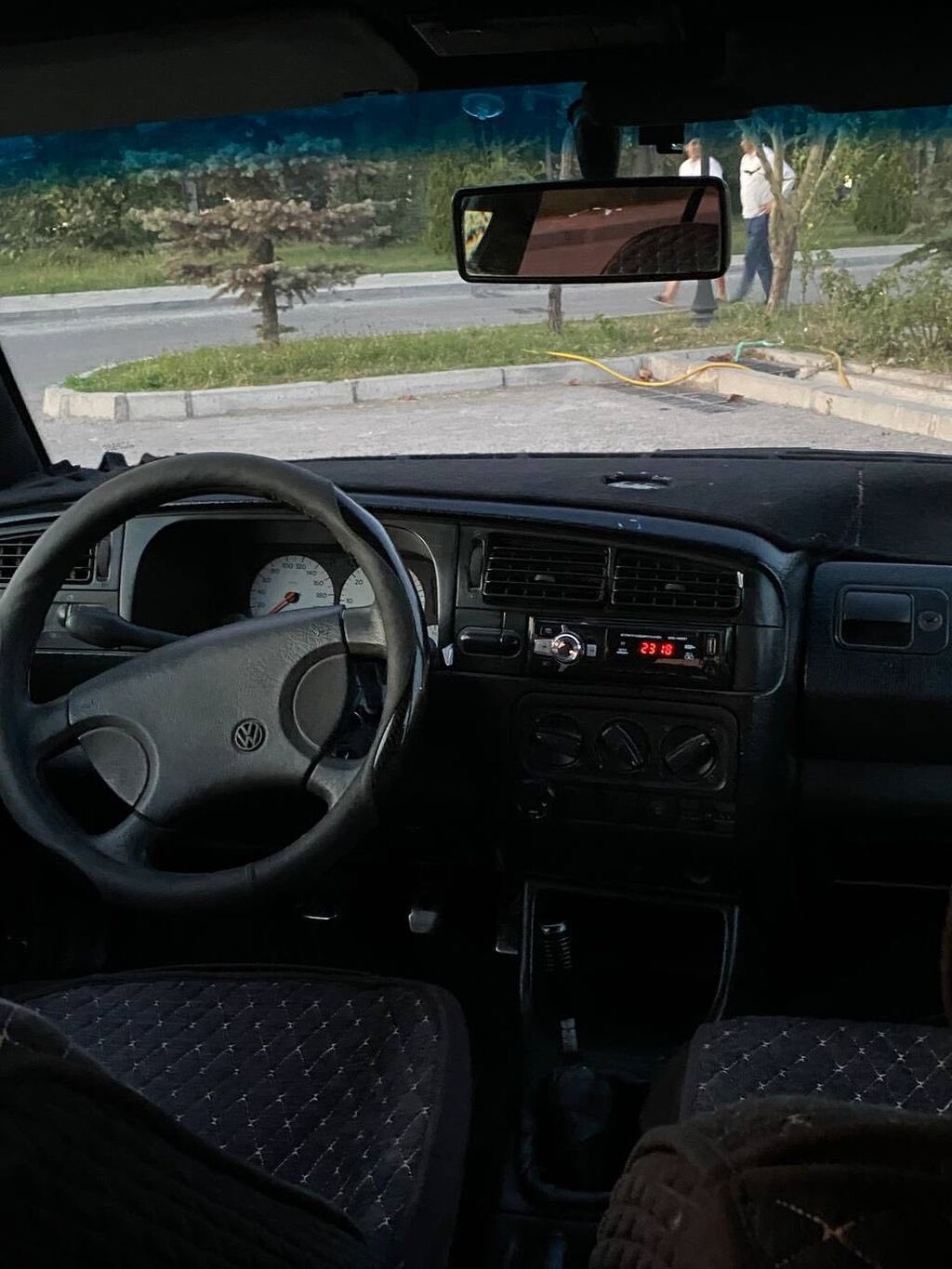 Volkswagen Golf: 1992 г., Механика, Бензин, Хэтчбэк: фото 6