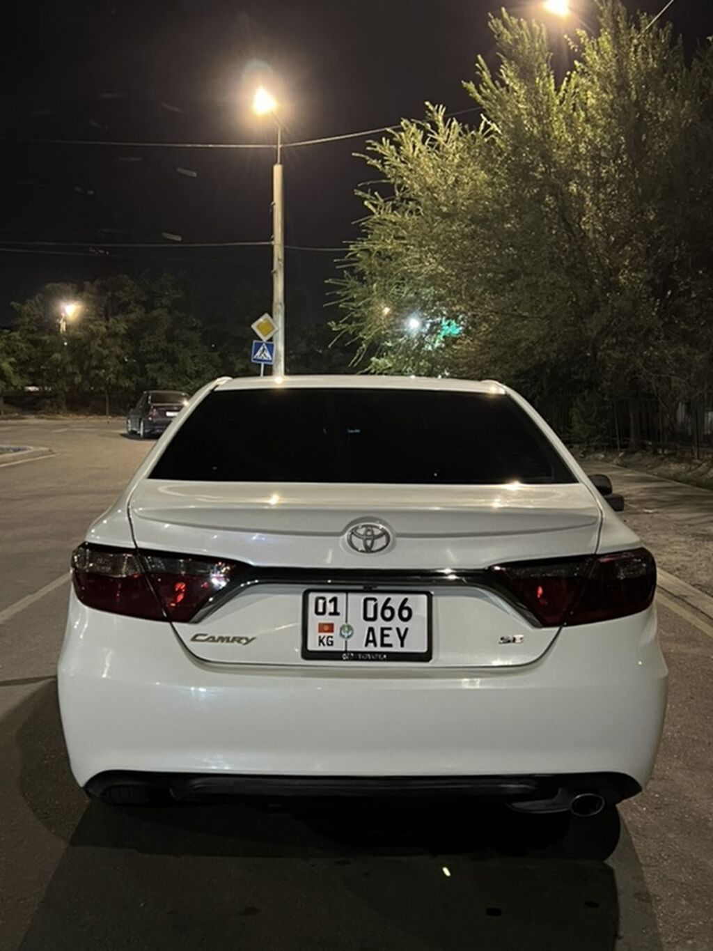 Toyota Camry: 2016 г., 2.5 л, Автомат, Бензин, Седан: фото 4
