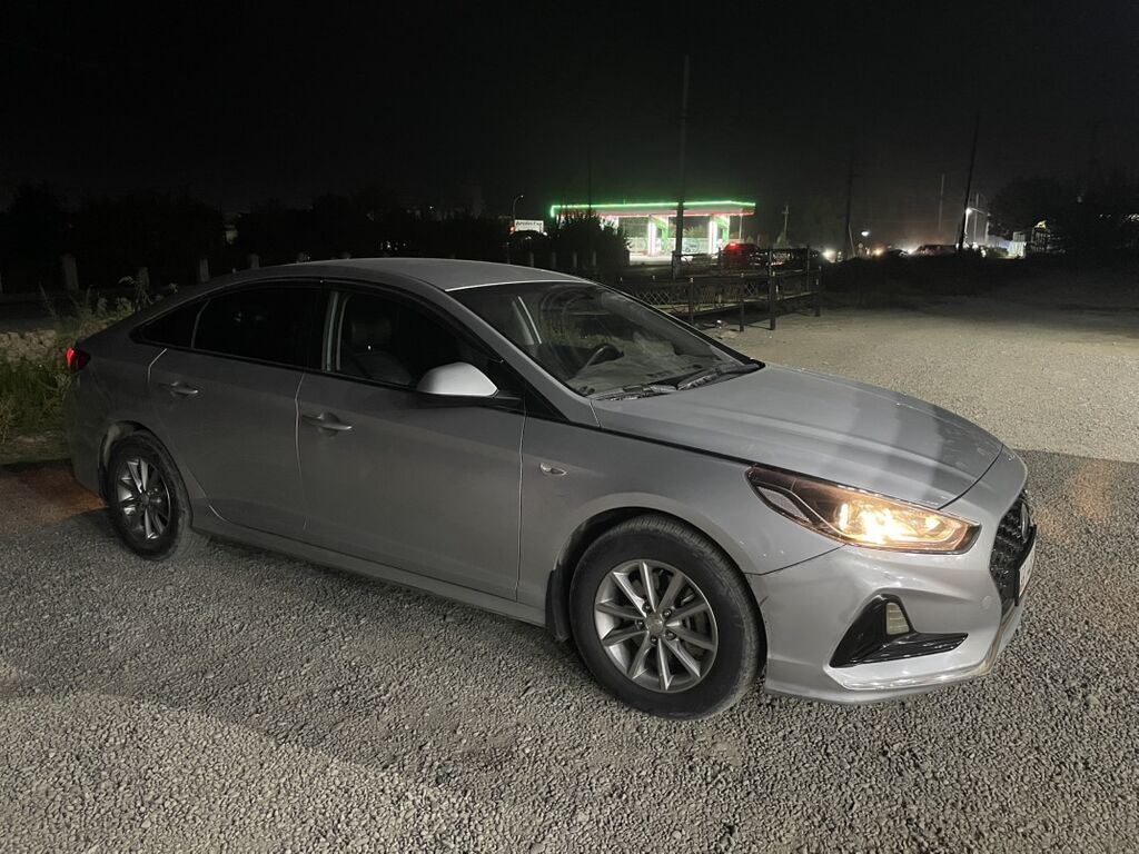 Hyundai Sonata: 2018 г., 2 л, Автомат, Газ, Седан: фото 2