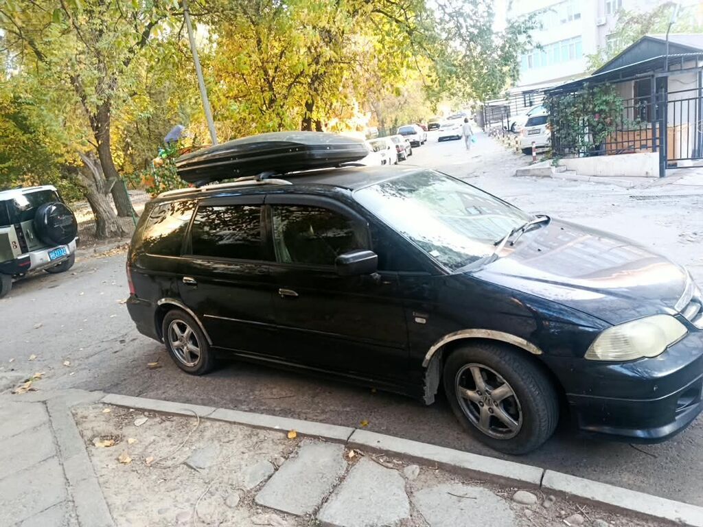 Honda Odyssey: 2003 г., 2.3 л, Автомат, Газ, Универсал: фото 2