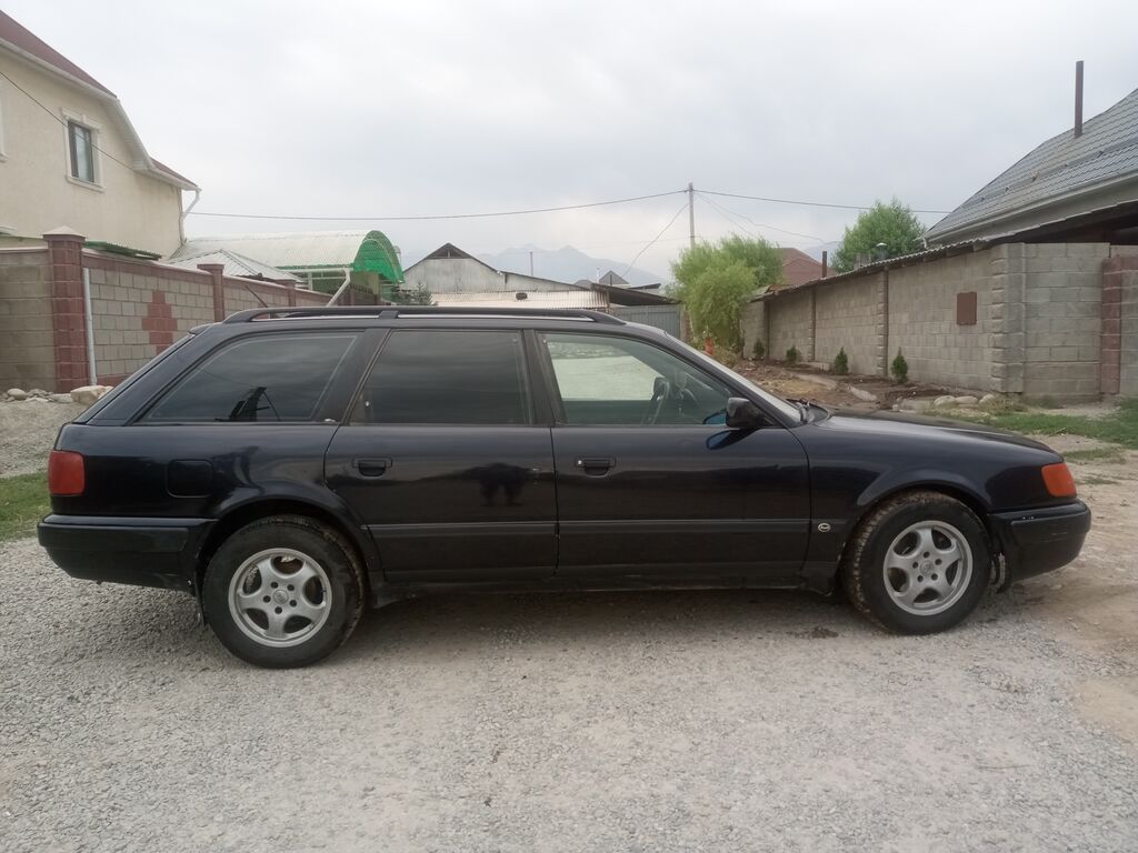 Audi 100: 1992 г., 2.6 л, Механика, Бензин, Универсал: фото 8