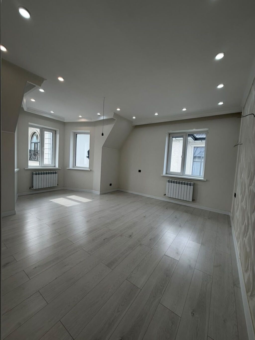 5 комнат, 245 м², 5 соток, Бишкек, Ынтымак ж/м Агентство недвижимости: фото 5