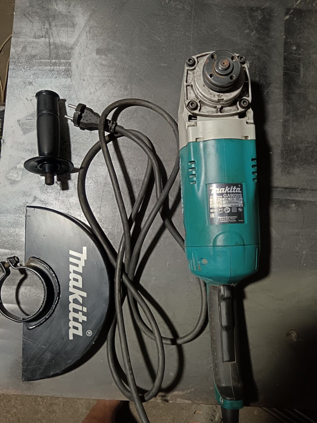 Новый, От электросети, Makita, 230 мм, 2200 Вт: фото 1