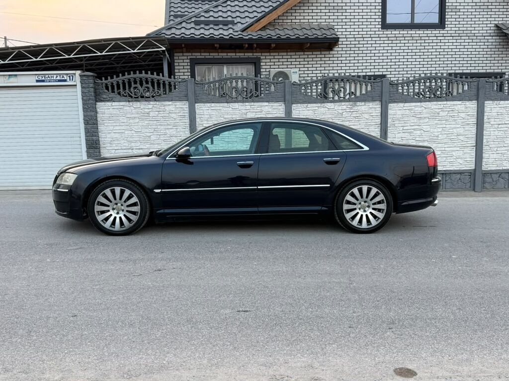 Audi A8: 2004 г., 4.2 л, Автомат, Газ, Седан: фото 3