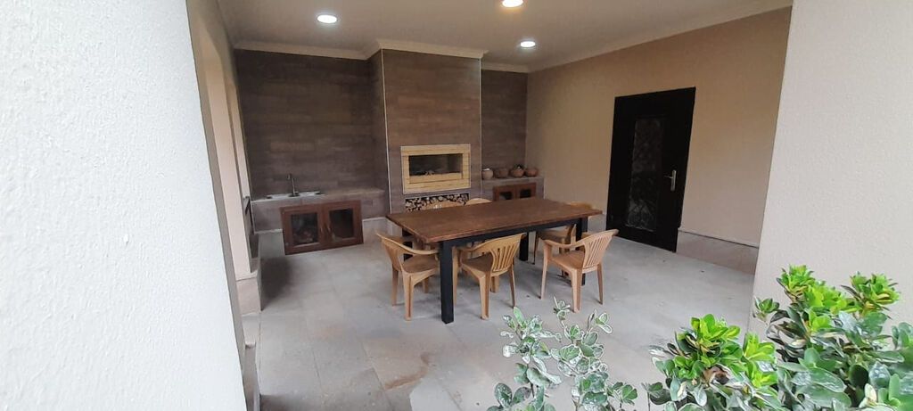 Bakı, Şüvəlan qəs., 300 kv. m, 6 otaqlı, Hovuzsuz, Kanalizasiya, Kombi, Qaz