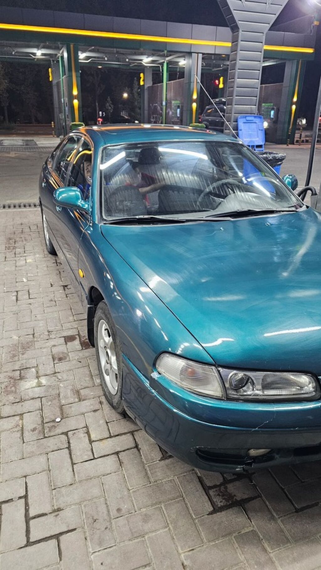 Mazda 626: 1993 г., 2 л, Механика, Бензин, Хэтчбэк: фото 4