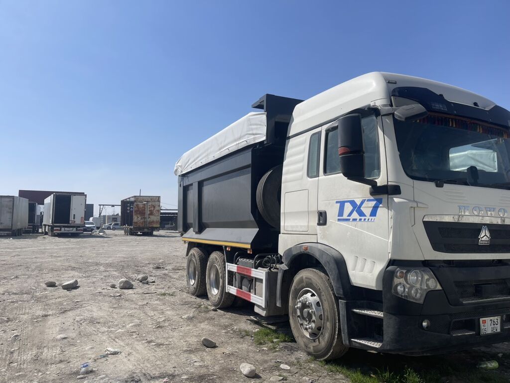 Самосвал HOWO TX7 6x4 - Колесная формула: 6x4 - Тип: дорожный: фото 1
