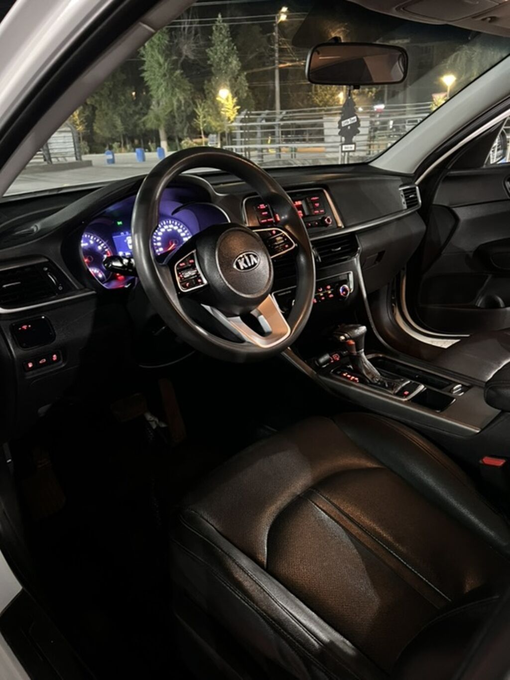 Сдаю Kia K5, Посуточно: фото 4