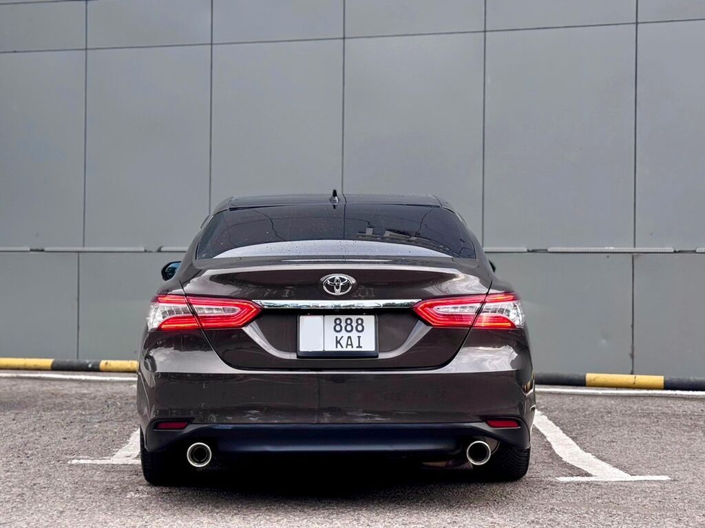 Toyota Camry: 2018 г., 2.5 л, Автомат, Бензин, Седан: фото 4