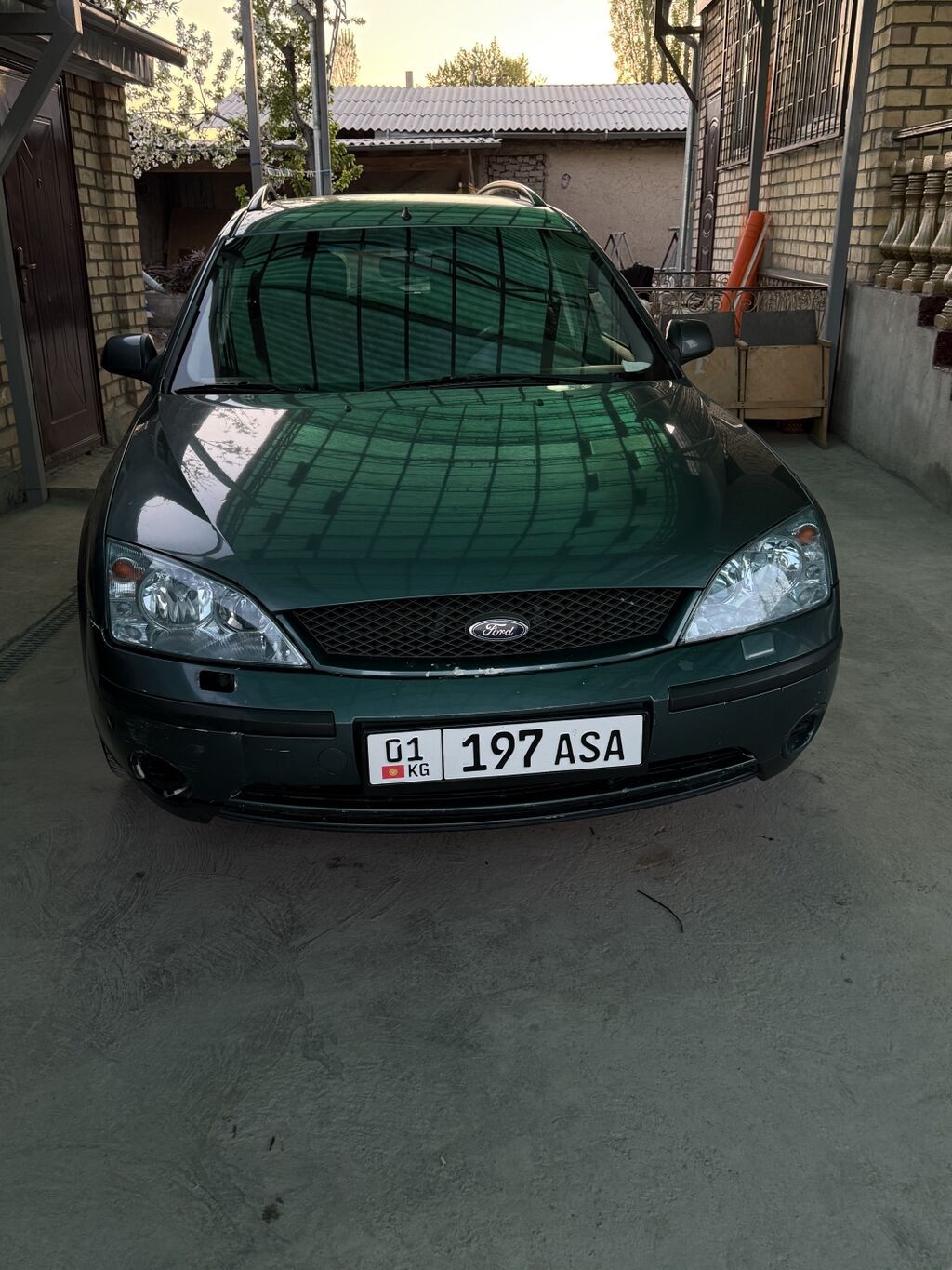 Ford Mondeo: 2003 г., 2 л, Бензин: фото 1