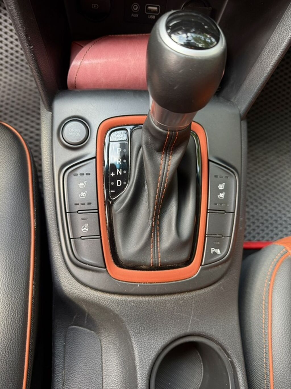 Hyundai Kona: 2019 г., 1.6 л, Бензин, Кроссовер: фото 7