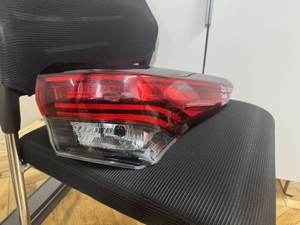 Задний правый фонарь (RH) для Toyota Highlander, модельные годы: фото 2