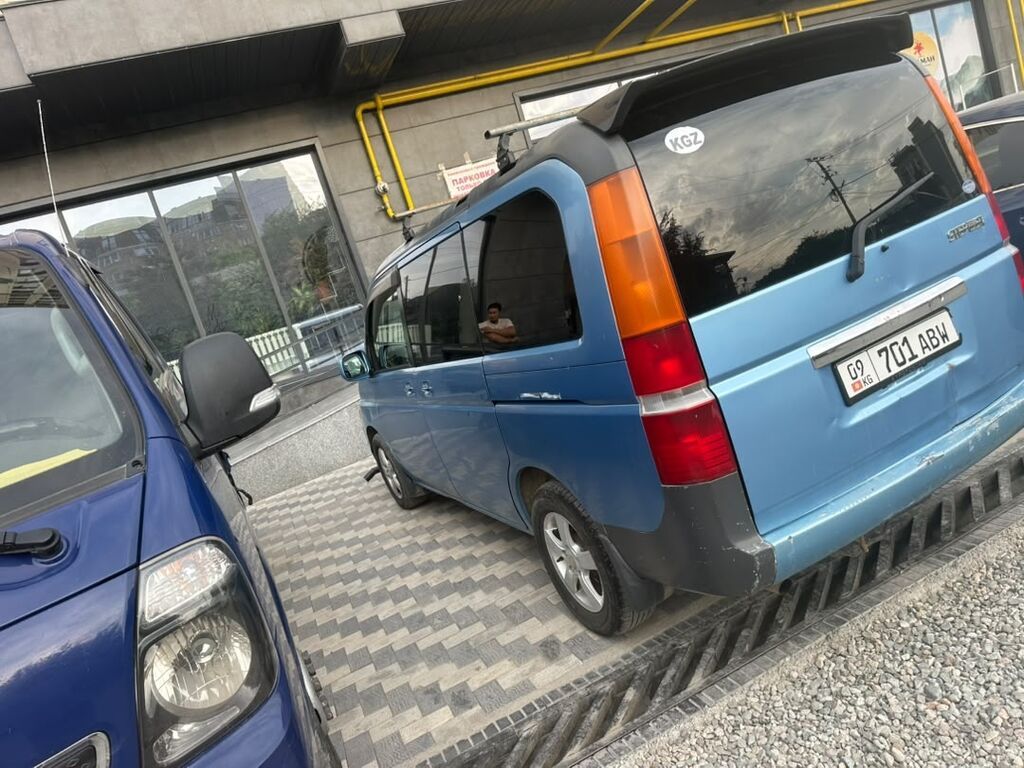 Honda Stepwgn: 2003 г., 2 л, Автомат, Бензин, Минивэн: фото 4