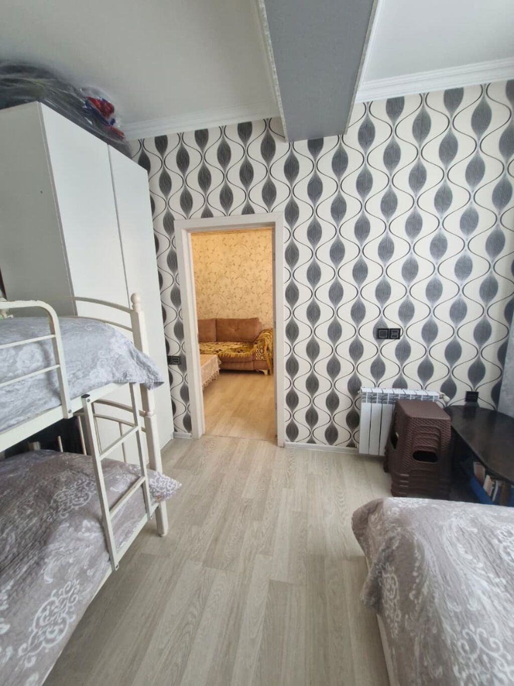 Qaraçuxur qəs., 3 otaqlı, Yeni tikili, 54 kv. m