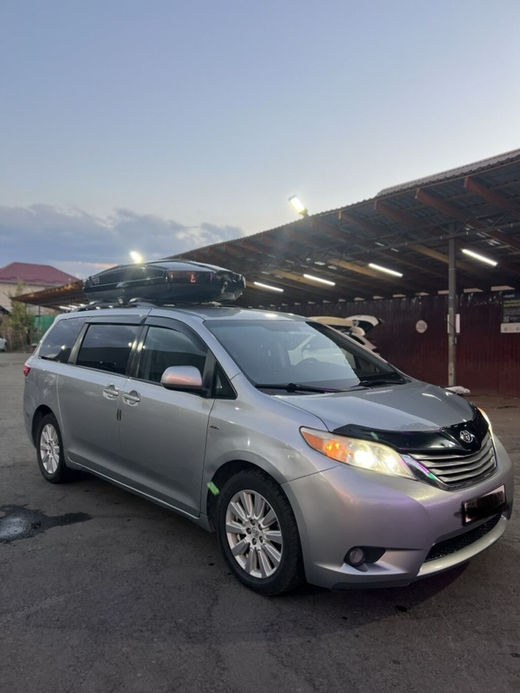 Toyota Sienna: 2016 г., 3.5 л, Автомат, Бензин, Минивэн: фото 4