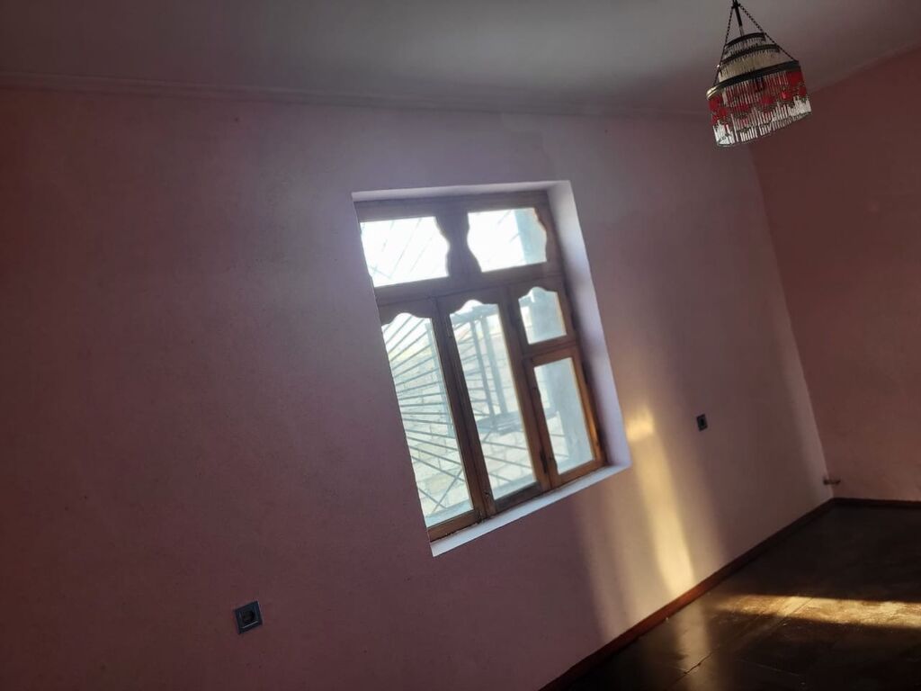 Pirşağı qəs. 3 otaqlı, 110 kv. m, Yeni təmirli