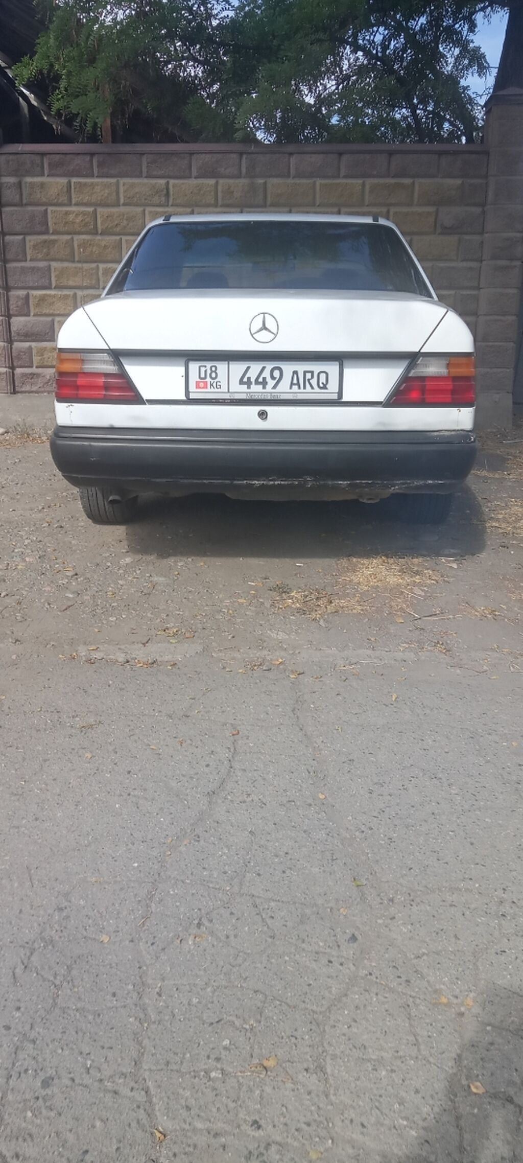 Mercedes-Benz W124