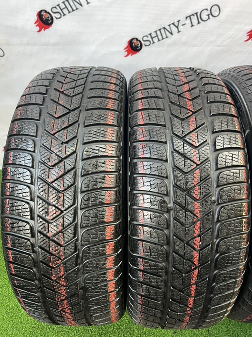Шины 225 / 55 / R 17, Зима, Б/у, Комплект, Легковые, Италия, Pirelli: фото 3