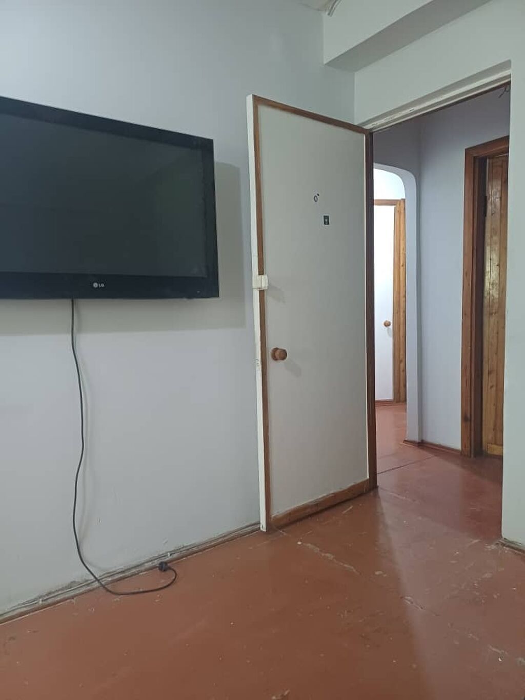 2 комнаты, 42 м², Индивидуалка, 1 этаж, Косметический ремонт: фото 8