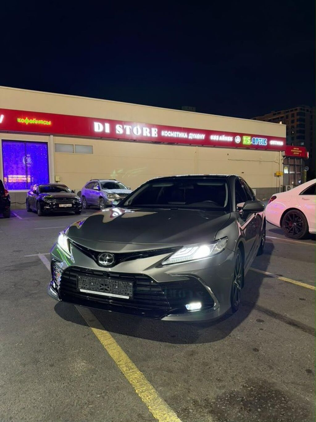 Toyota Camry: 2021 г., 2.5 л, Бензин, Седан: фото 2