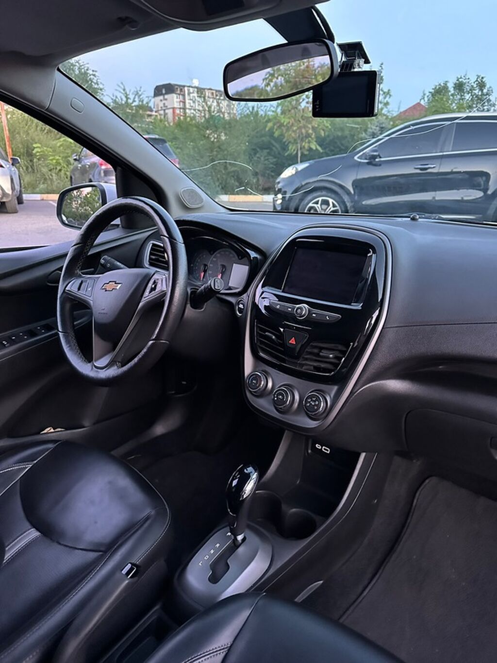 Chevrolet Spark: 2021 г., 1 л, Автомат, Бензин, Хэтчбэк: фото 8